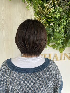 襟足スッキリ丸みショート