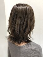 くびれミディアムボブ