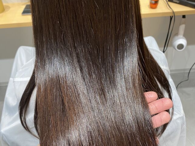 縮毛矯正？でストレートヘアに！！